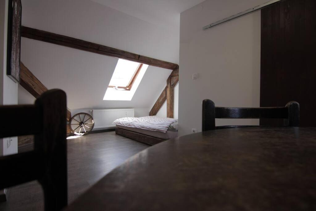 Entire In The Center With Free Parking Apartma